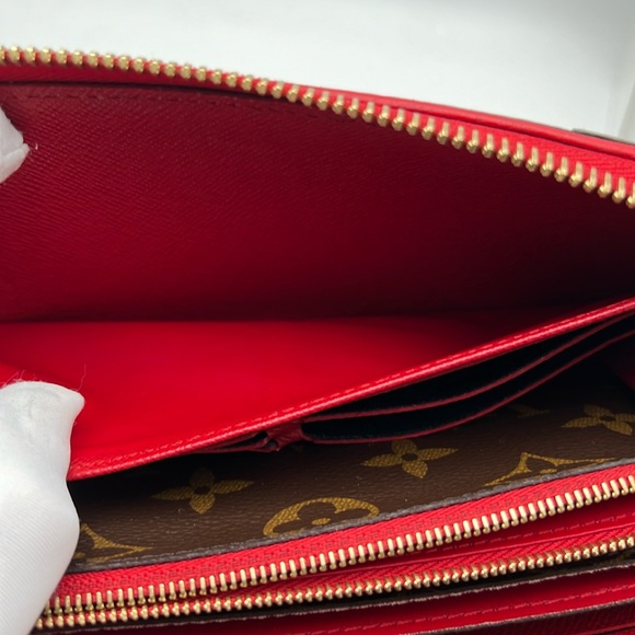 LOUIS VUITTON Zippy Long Wallet Retiro Around Monogram M61854 Red Cerise Purse - Picture 7 of 17